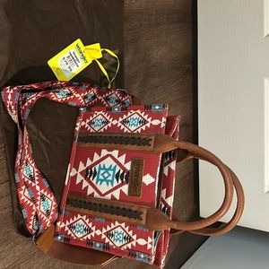 Wrangler tote bag very spacious great quality